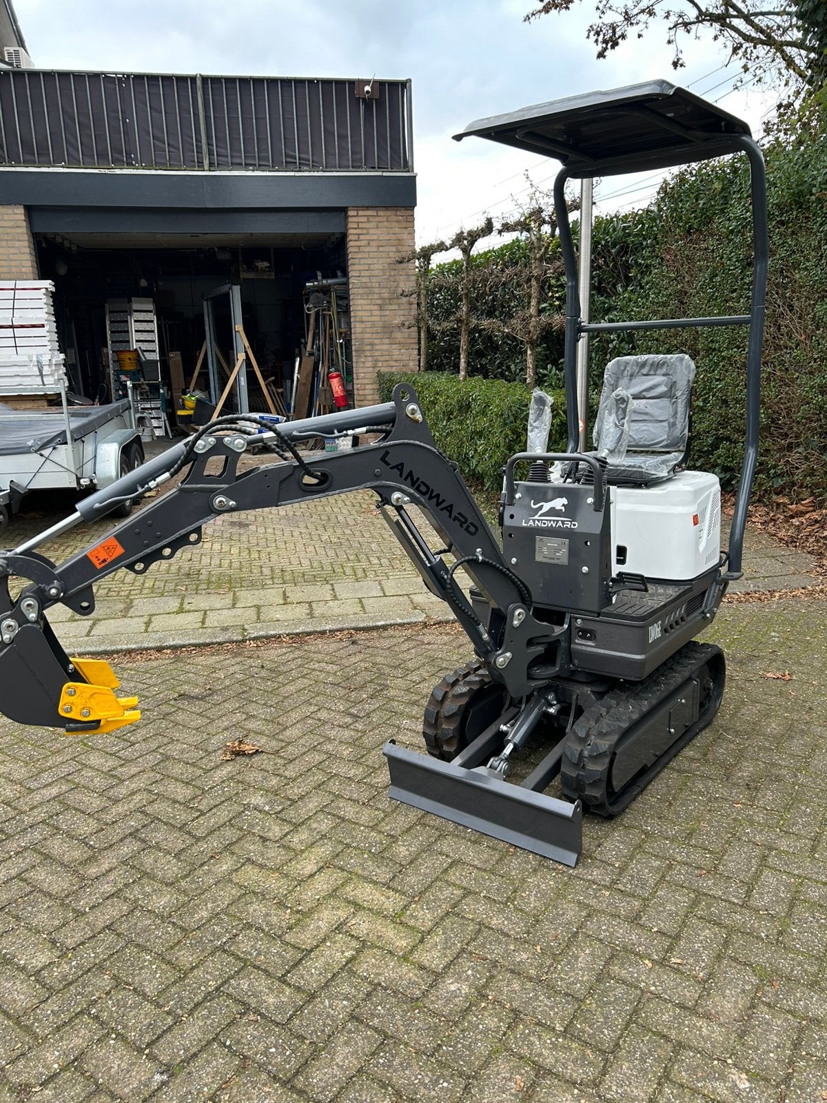 Lanwaard minigraver, Zakelijke goederen, Machines en Bouw | Kranen en Graafmachines, Ophalen, Graafmachine