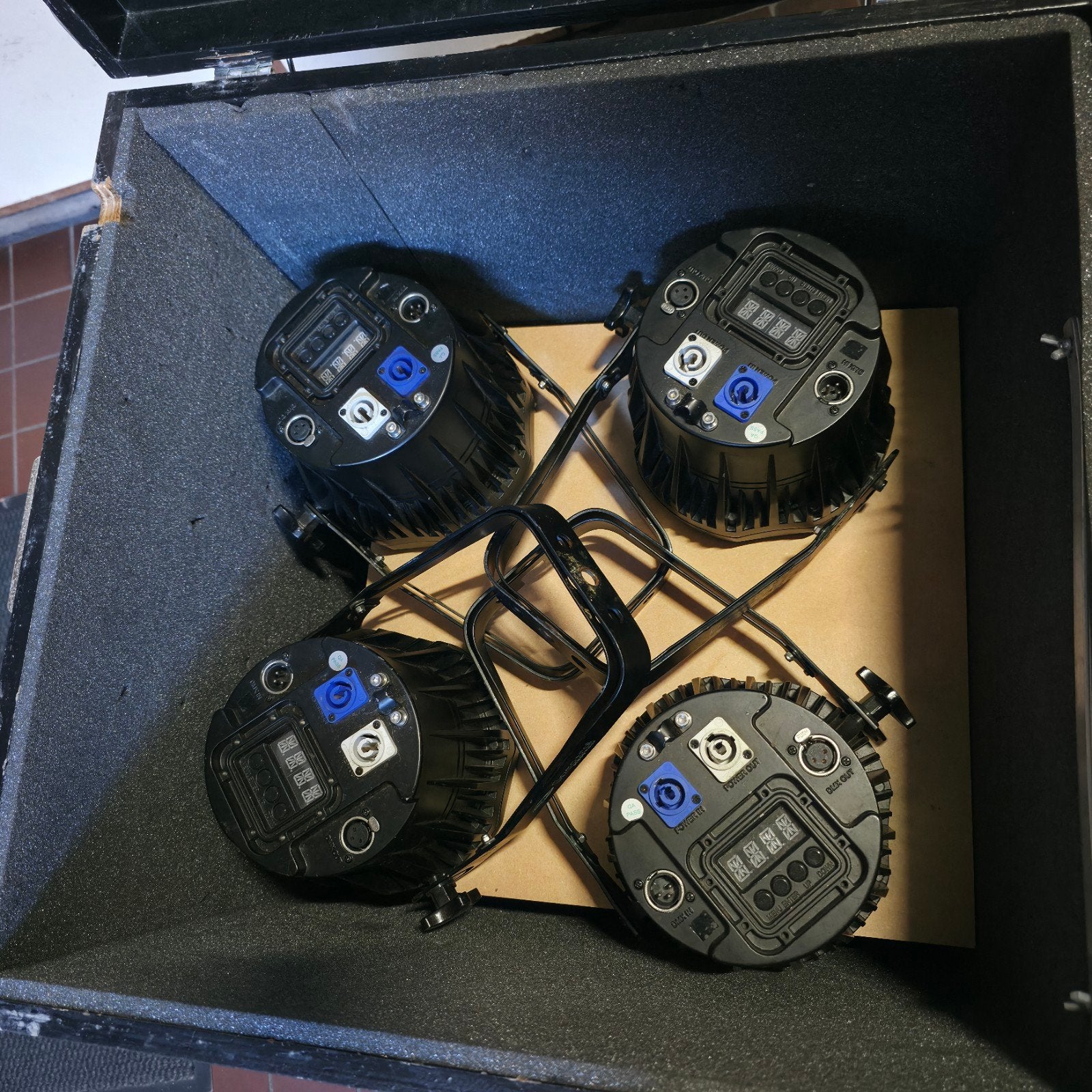 SHOWTEC spectral M800 TOUR led projector 8x, Ophalen, Gebruikt, Licht