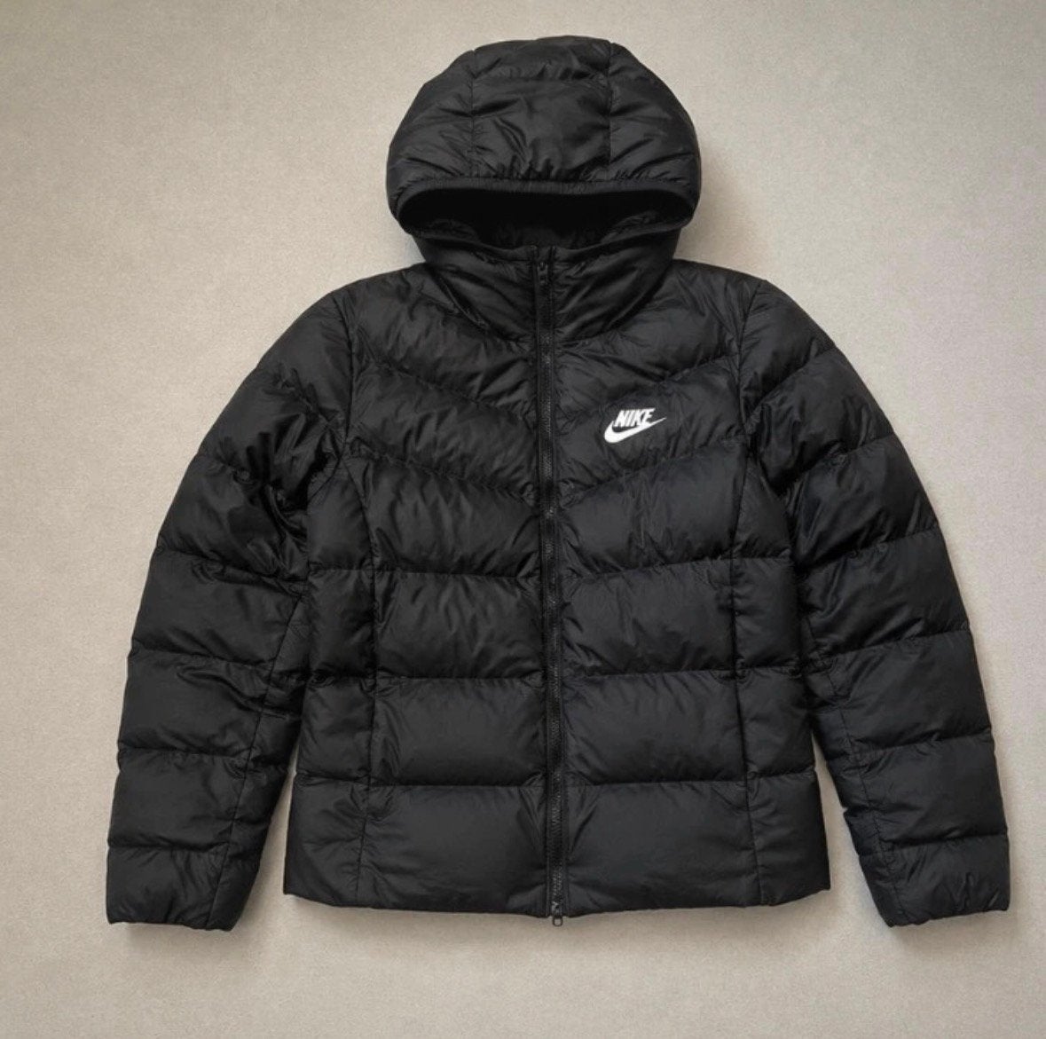 Nike puffer jas maat XS, Ophalen of Verzenden, Zo goed als nieuw, Maat 46 (S) of kleiner, Zwart