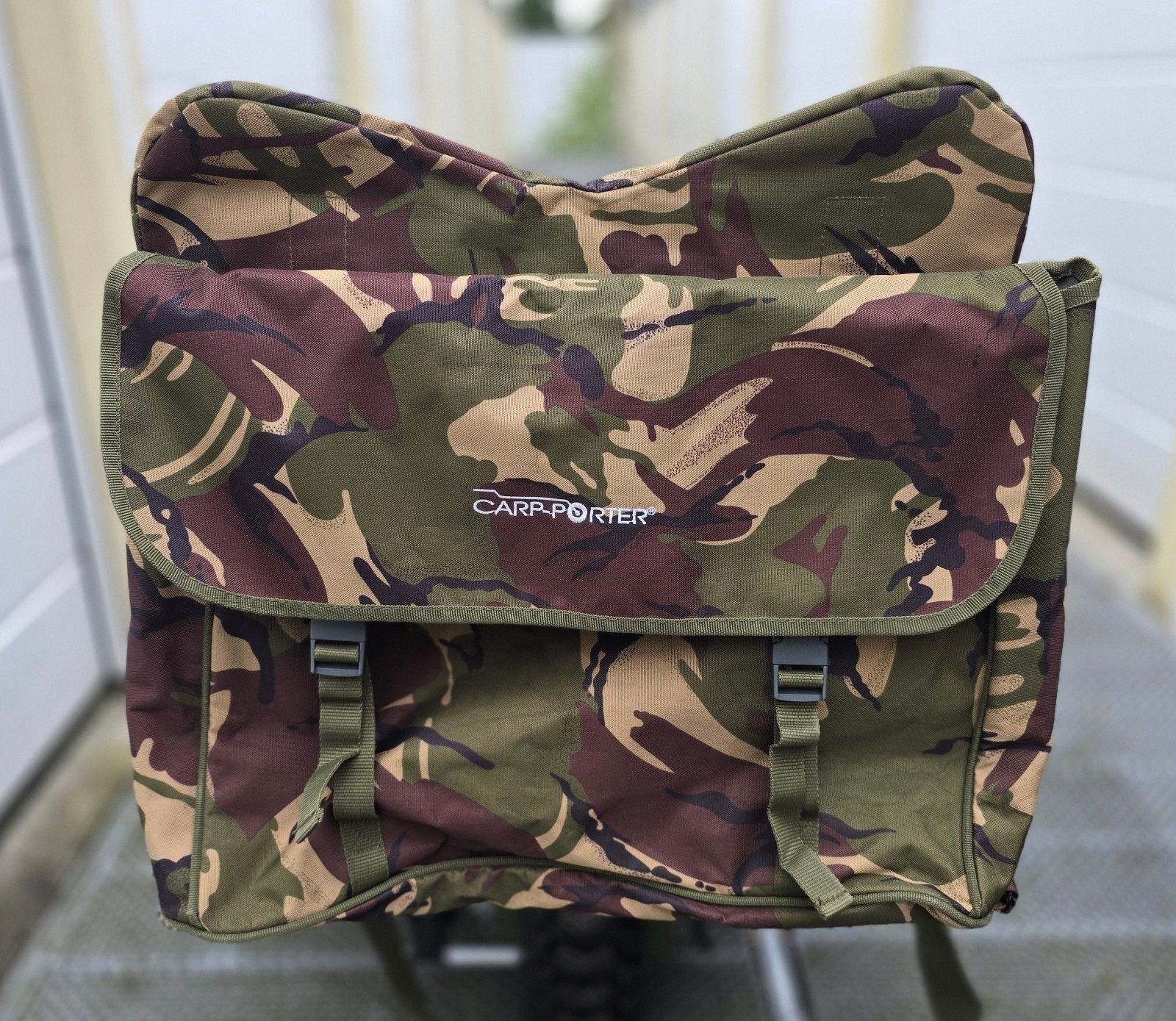 Carp Porter Front Bag Dpm, Ophalen of Verzenden, Zo goed als nieuw, Overige typen