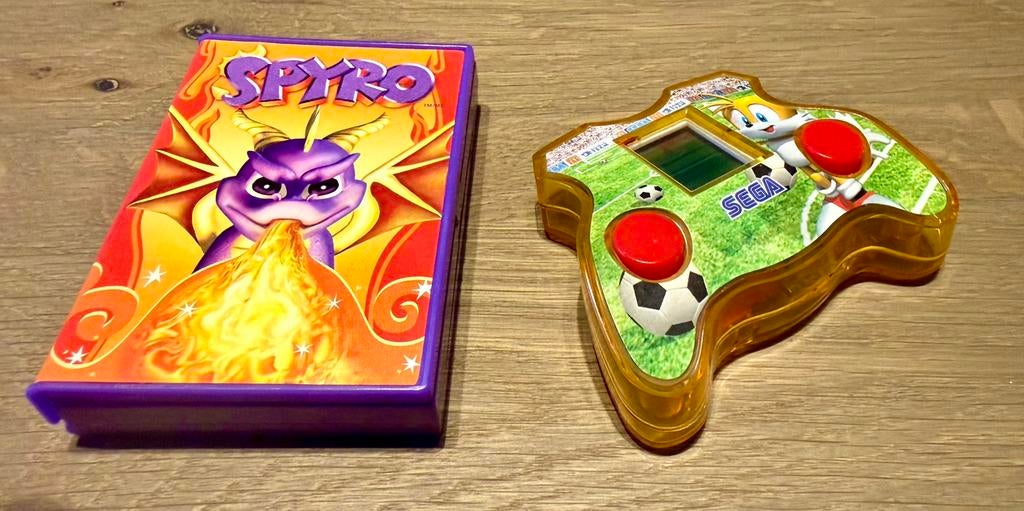 LCD Handheld retro games (Sega en Spyro) van McDonald’s 2005, Spelcomputers en Games, Avontuur en Actie, Game Gear, 1 speler, Ophalen of Verzenden