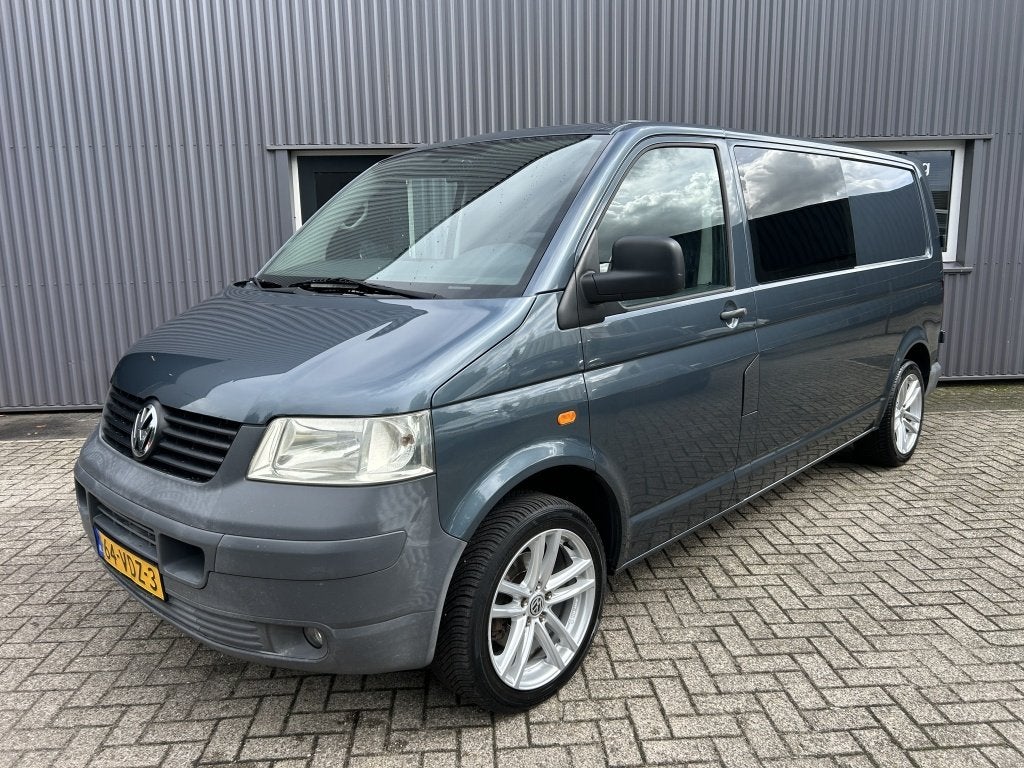 Volkswagen Transporter 2.5 TDI 340 DC Cruise LMV 17" Airco A, Auto's, Automaat, Gebruikt, Volkswagen, Origineel Nederlands