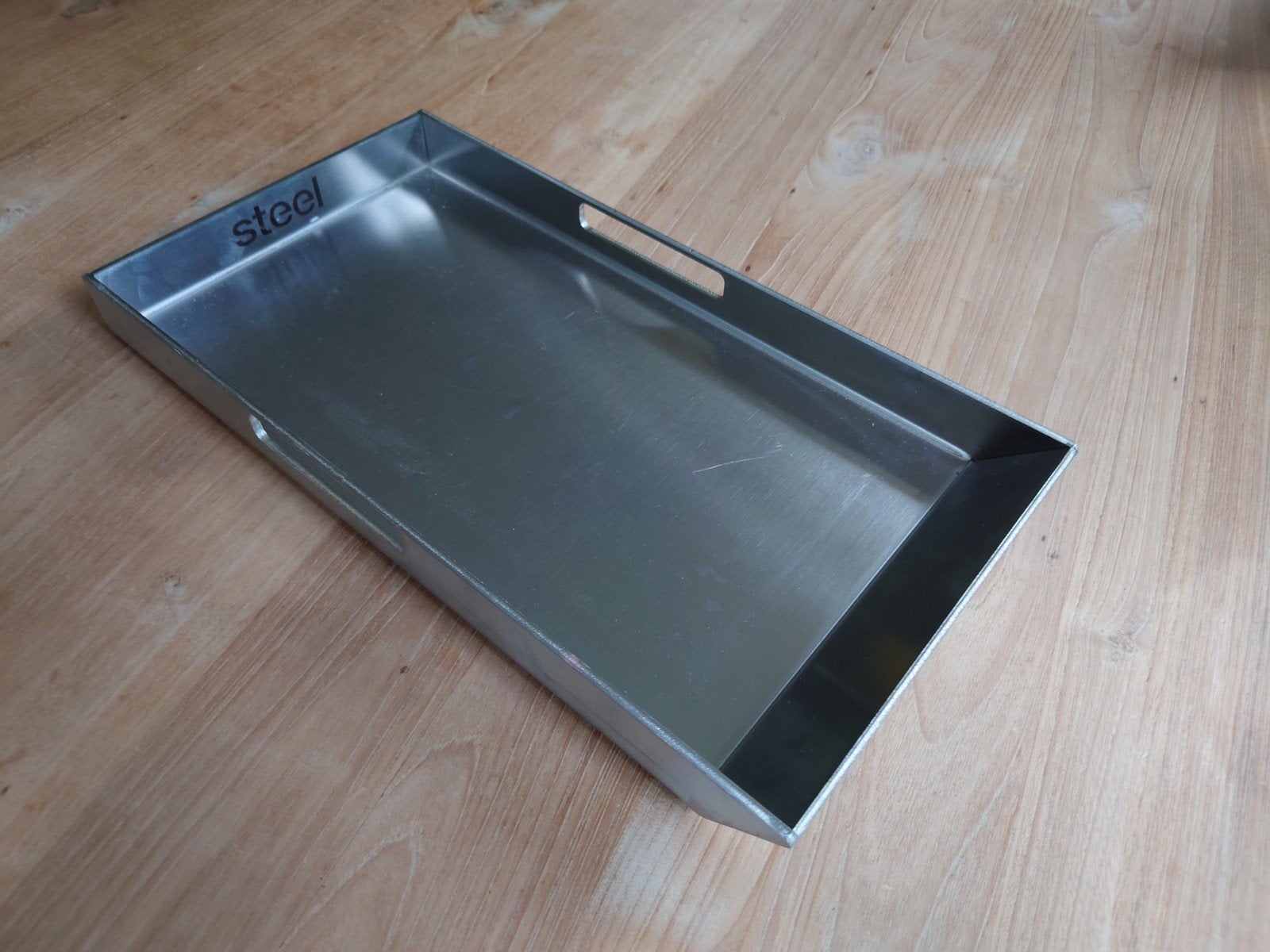Steel Dienblad / Mancave dienblad / stoer dienblad, NIEUW!, Serveerplank, Nieuw, Ophalen of Verzenden, Metaal