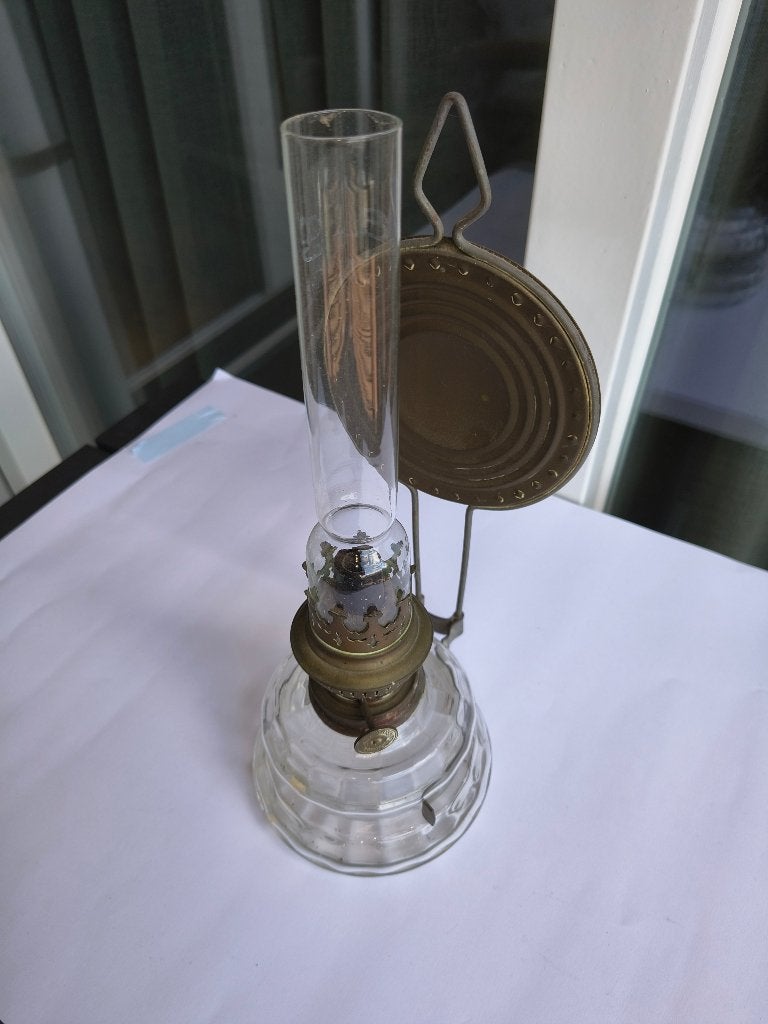 Prachtige oude glazen olielamp, Ophalen