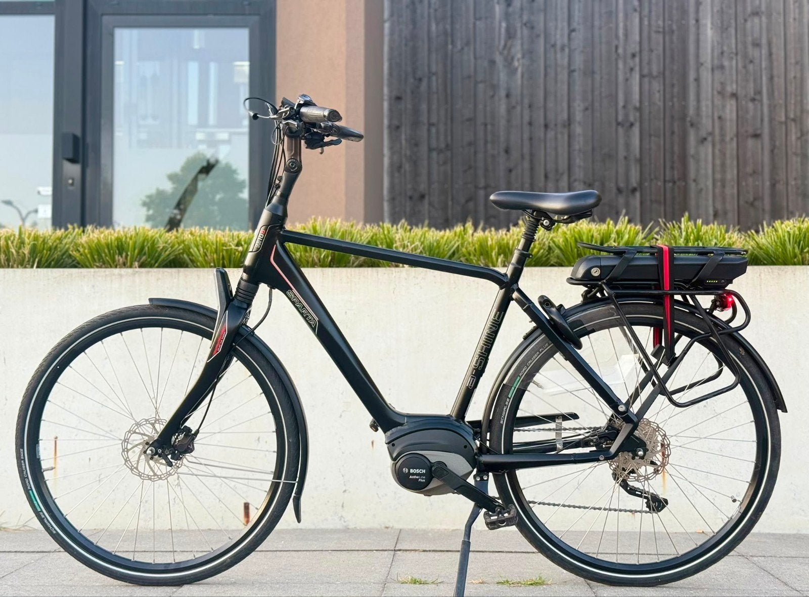 Zeer nette elektrische herenfiets Sparta M10B/ Bosch zgan, 51 tot 55 cm, Ophalen, Zo goed als nieuw, Sparta
