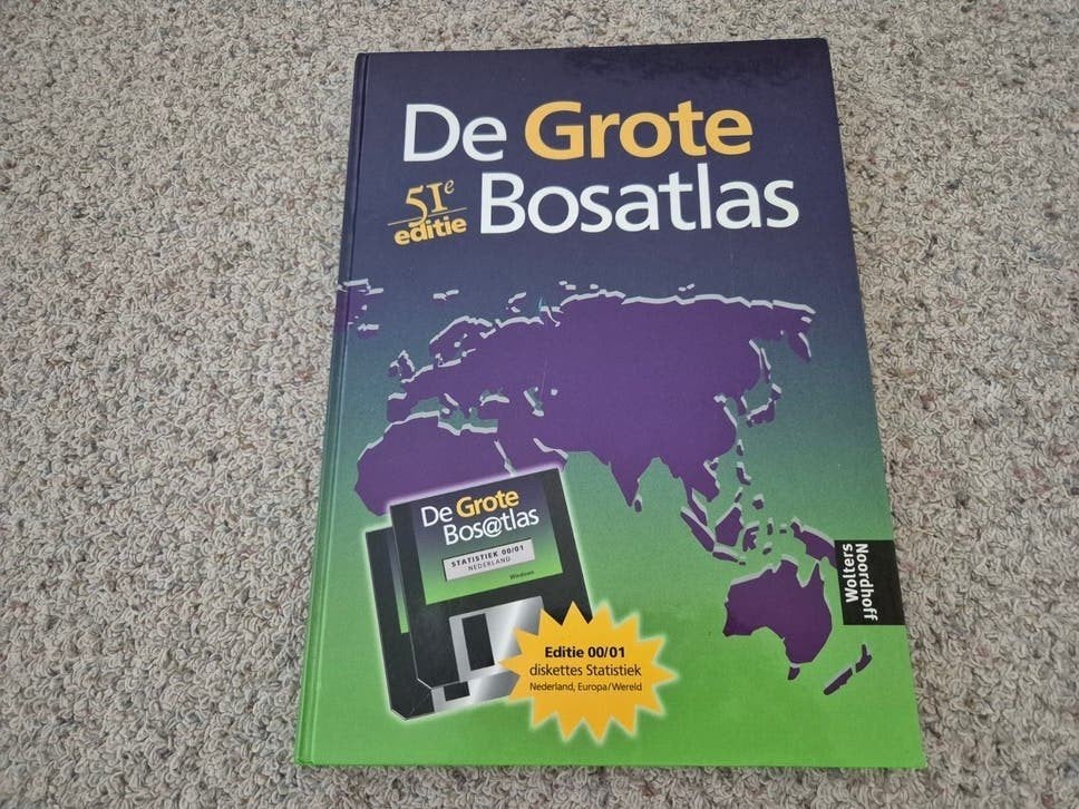 Grote Bosatlas 51e editie - Nieuwstaat, Boeken, Bosatlas, 2000 tot heden, Ophalen of Verzenden, Zo goed als nieuw