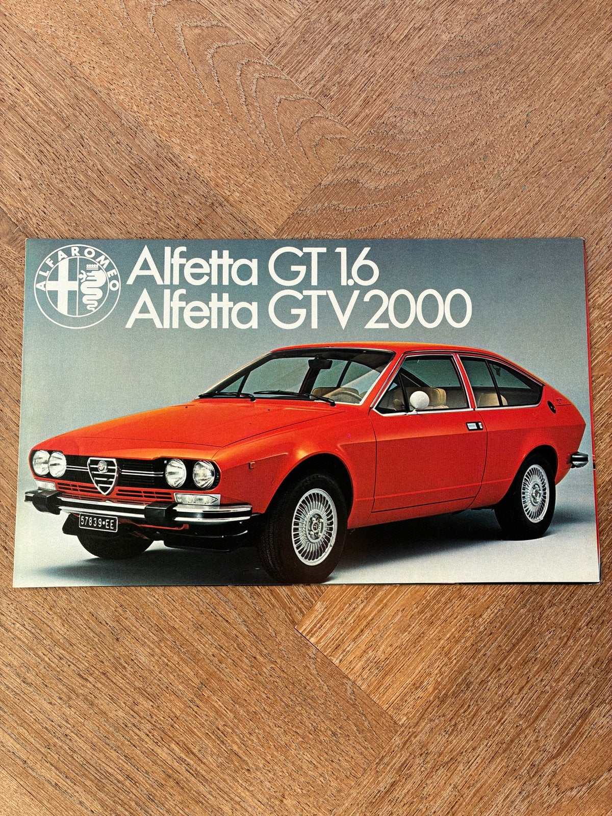 Alfa Romeo Alfetta GT/GTV vouwfolder, Verzenden, Zo goed als nieuw, Alfa Romeo