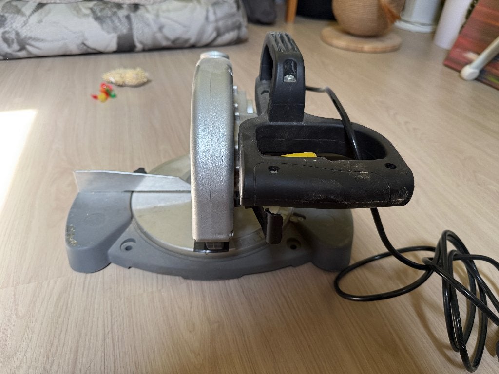 Kinzo afkortzaag, Doe-het-zelf en Verbouw, Gereedschap | Zaagmachines, Ophalen, Gebruikt, Kinzo, Afkortzaag