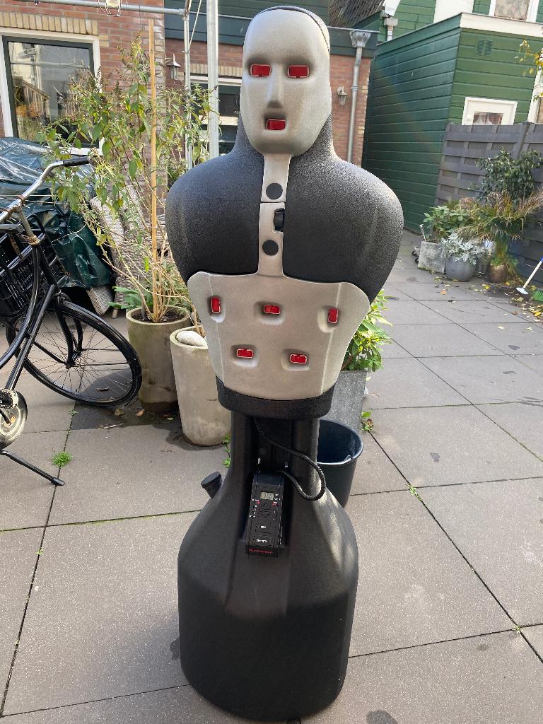 Boksdummy, Ophalen, Zo goed als nieuw, Bokszak