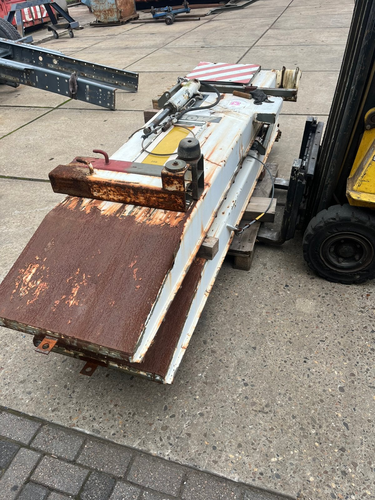 Hydraulische ritten dieplader, Ophalen, Gebruikt, Overige merken