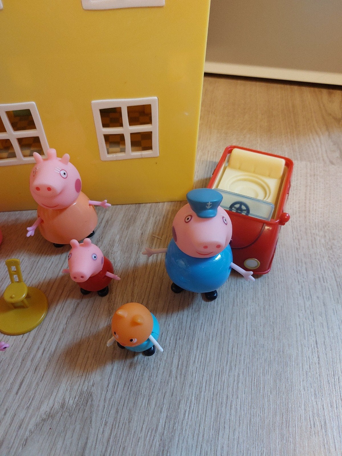 Peppa pig huis met tuinhuis, Kinderen en Baby's, Speelgoed | Poppenhuizen, Ophalen of Verzenden, Toebehoren
