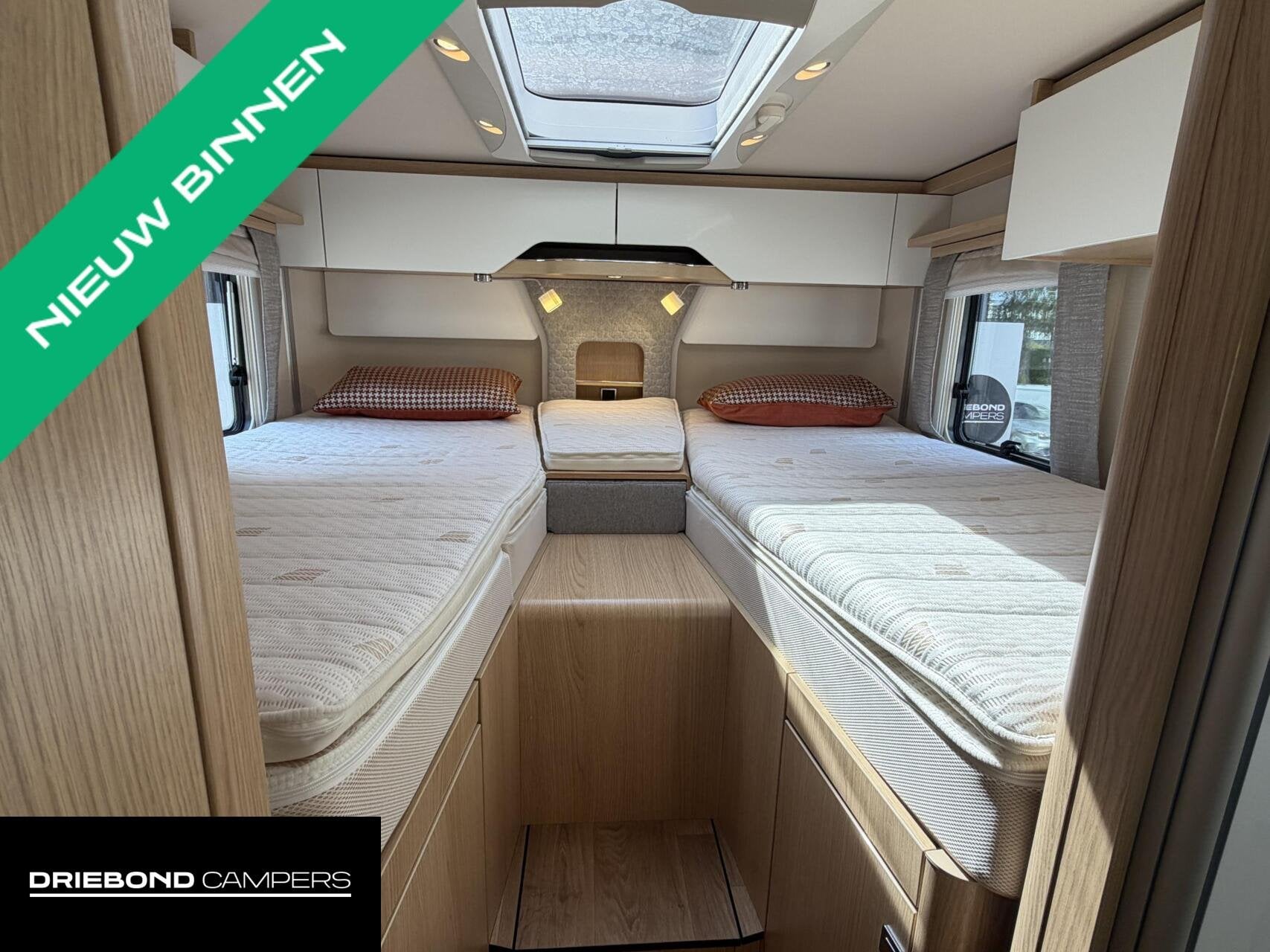 Hymer BML-I 780 MasterLine Bovenkasten Level 2X Airco Lithiu, Caravans en Kamperen, Campers, Airbags, 7 tot 8 meter, Bedrijf, Diesel