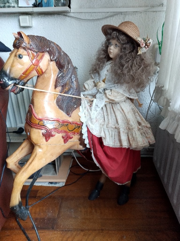 POP en PAARD  Prachtige amazone, dame  te paard, Ophalen, Gebruikt, Overige typen