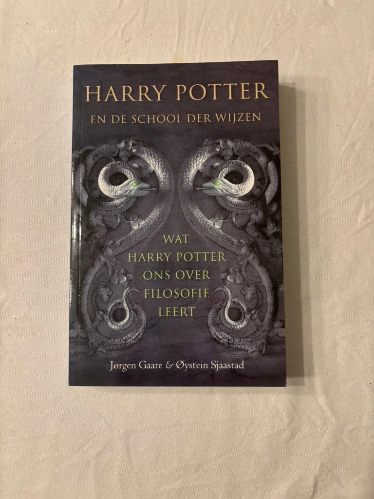Harry potter en de school der wijzen: harry potter filosofie, Verzamelen, Ophalen of Verzenden, Zo goed als nieuw, Boek of Poster