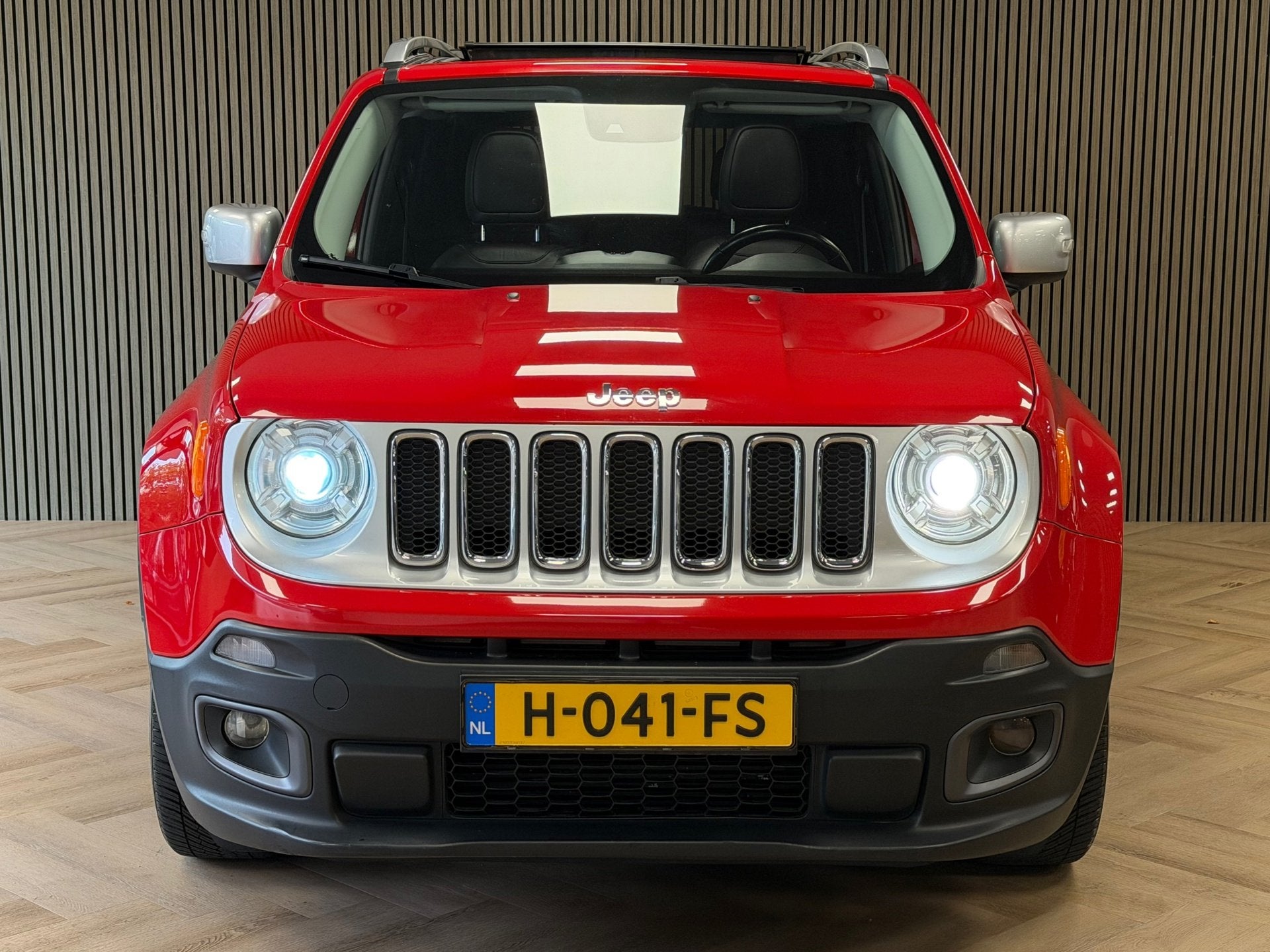 Jeep Renegade 1.4 MultiAir Limited AUT. PANORAMADAK CAMERA P, Startonderbreker, Gebruikt, 4 cilinders, Met garantie (alle)