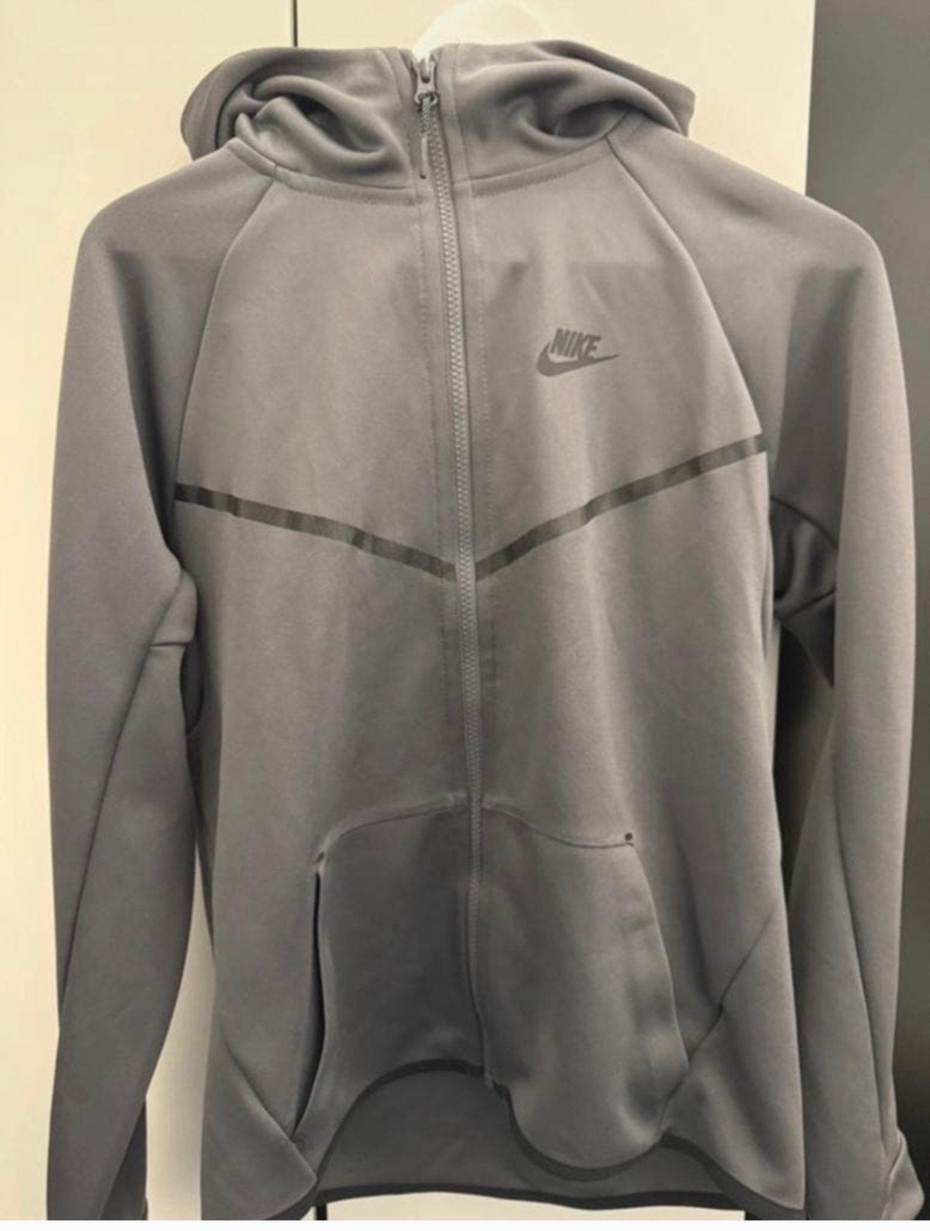 Nike Sportswear Tech Fleece Windrunner, Ophalen of Verzenden, Nieuw, Maat 56/58 (XL), Grijs