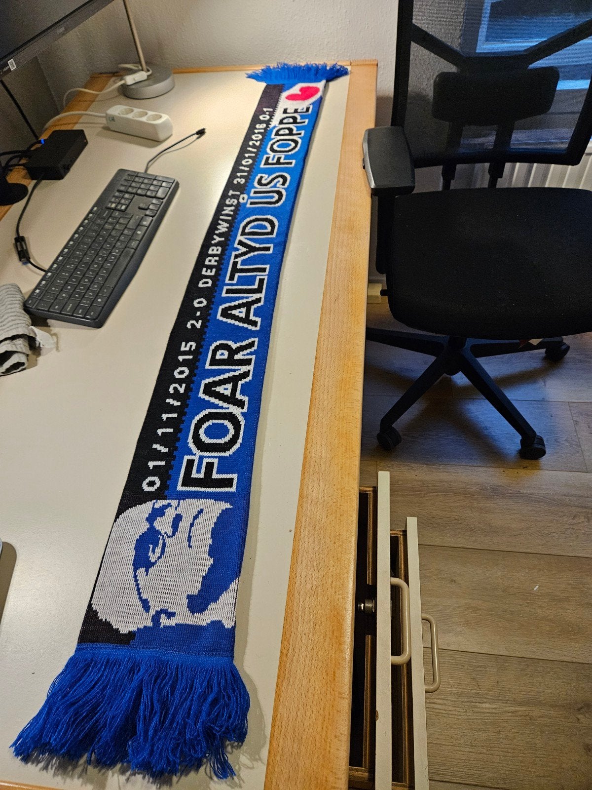 Foppe de Haan-sjaal SC Heerenveen T.E.A.B., Ophalen of Verzenden, Nieuw, Overige maten, Sjaal