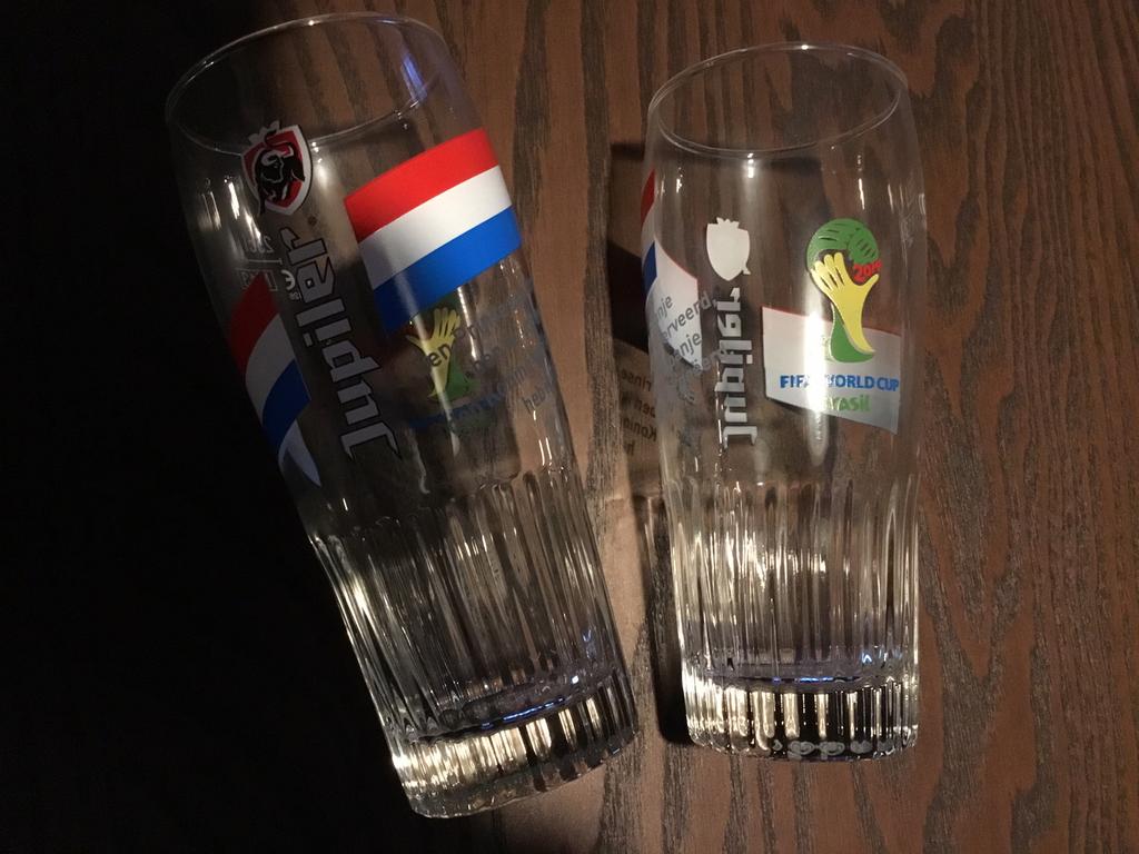 2 Jupiler bier glazen fifa world  up Brasil 2014, Verzamelen, Ophalen of Verzenden, Zo goed als nieuw, Bierglas