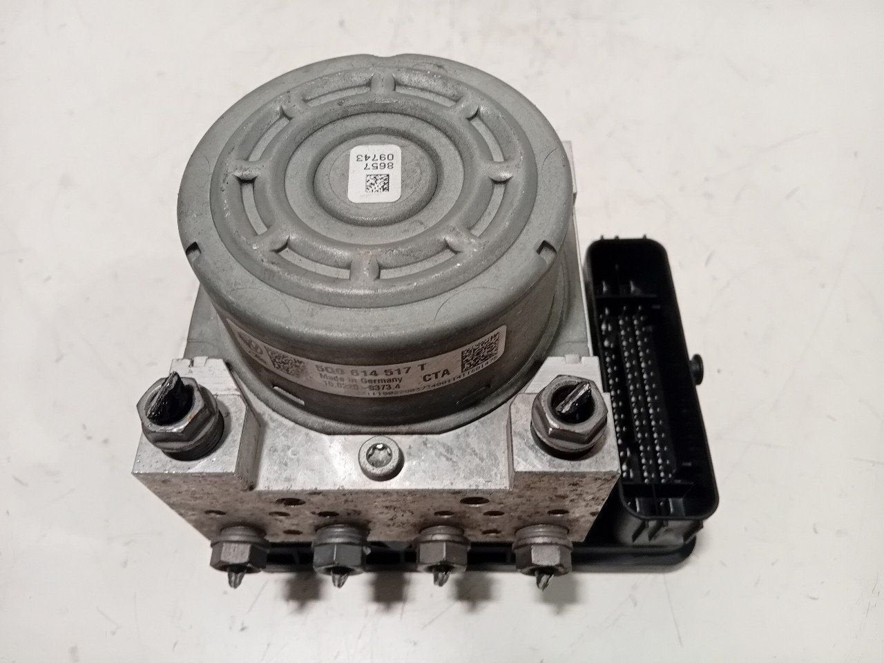 Abs pomp Audi A3, Onderdelen@venauto.nl, Van der Ven Autorecycling B.V., Gebruikt, Ettenseweg 76, 4706 PB Roosendaal, The Netherlands