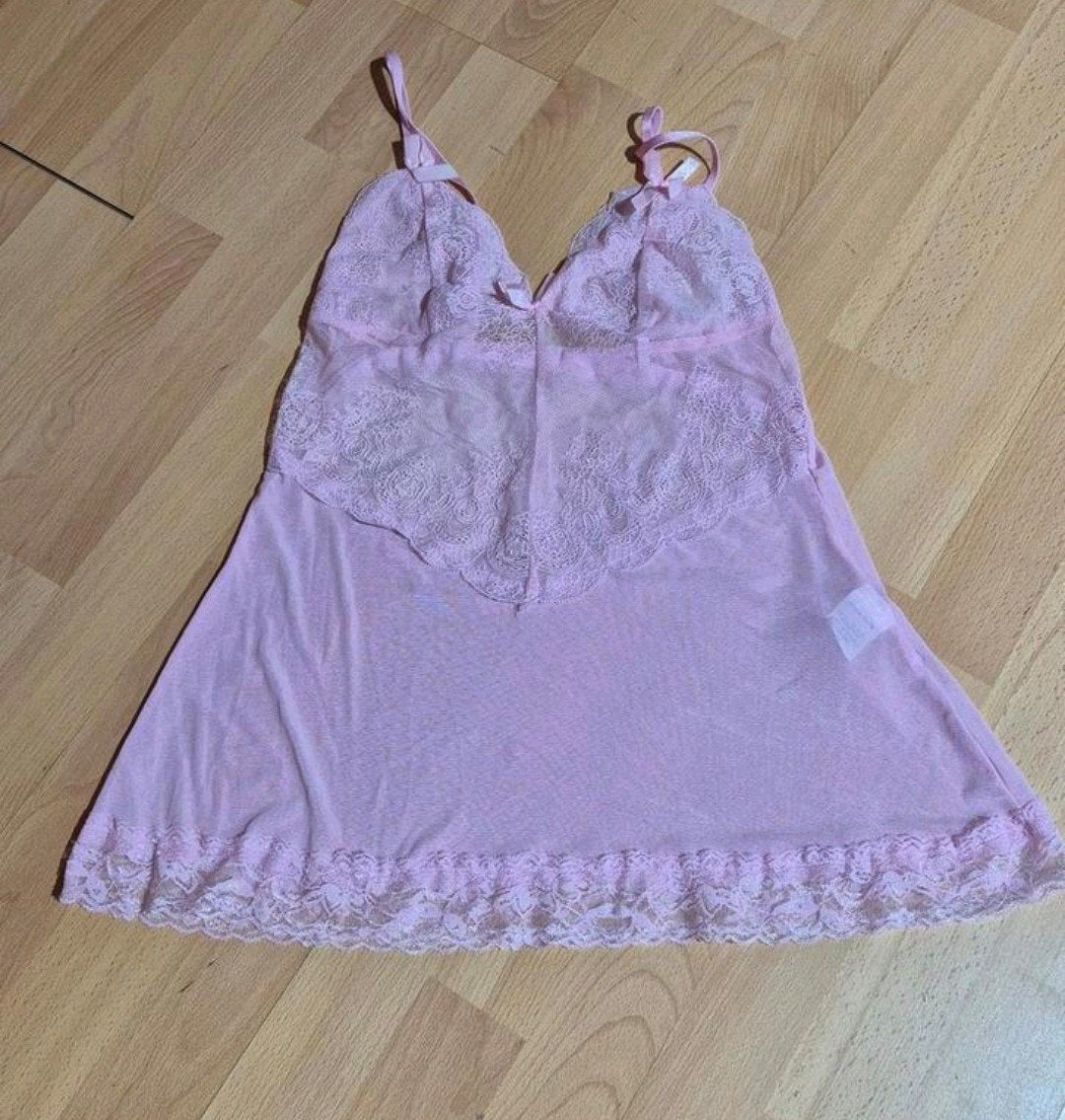Nieuw roze hemdje maat XS/S met string, Ophalen of Verzenden, Roze, Setje