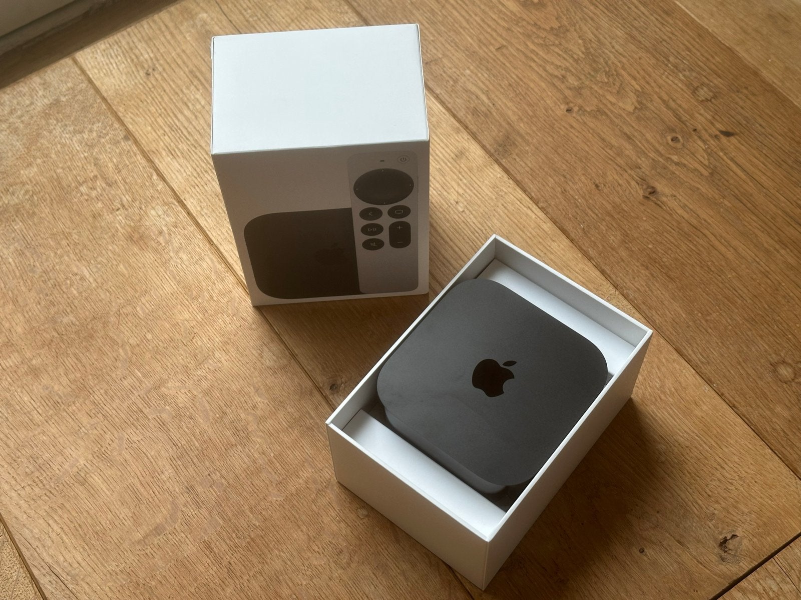 Apple TV 4K (3e gen) WIFI + ETHERNET A2843 | NIEUW, Ophalen of Verzenden, Zo goed als nieuw, HDMI, Minder dan 500 GB