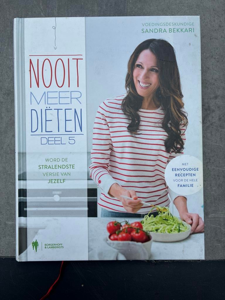 Nooit Meer Dieten Deel 5 - Sandra Bekkari, Boeken, Ophalen of Verzenden, Zo goed als nieuw
