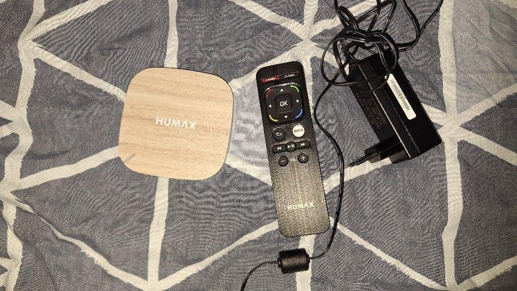 Humax Plus kastje, Ophalen of Verzenden, Zo goed als nieuw, HDMI, Zonder harde schijf