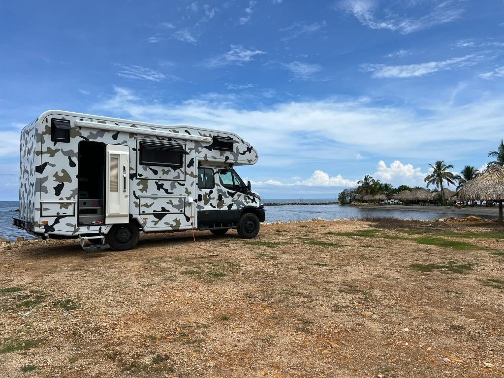 Iveco Daily 4x4 camper van 2021 voor familie, Alkoof, Ringverwarming, Diesel, Particulier