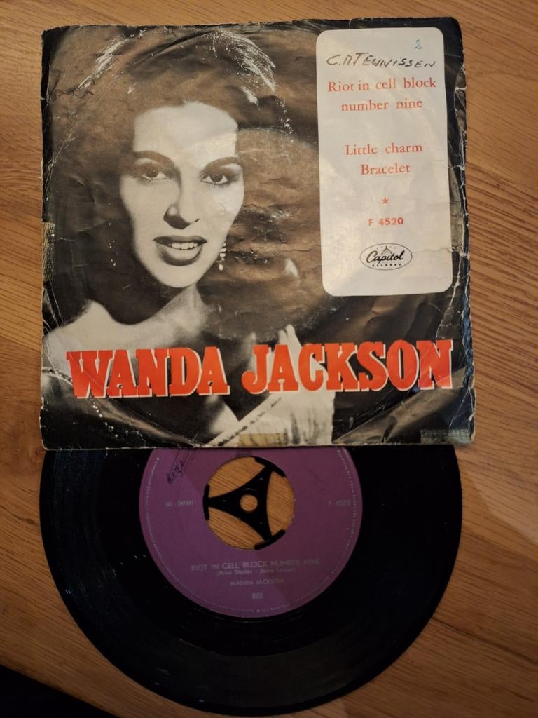 Wanda Jackson - Riot in Cell Block Number Nine Single, Ophalen of Verzenden, Gebruikt, 7 inch, Single