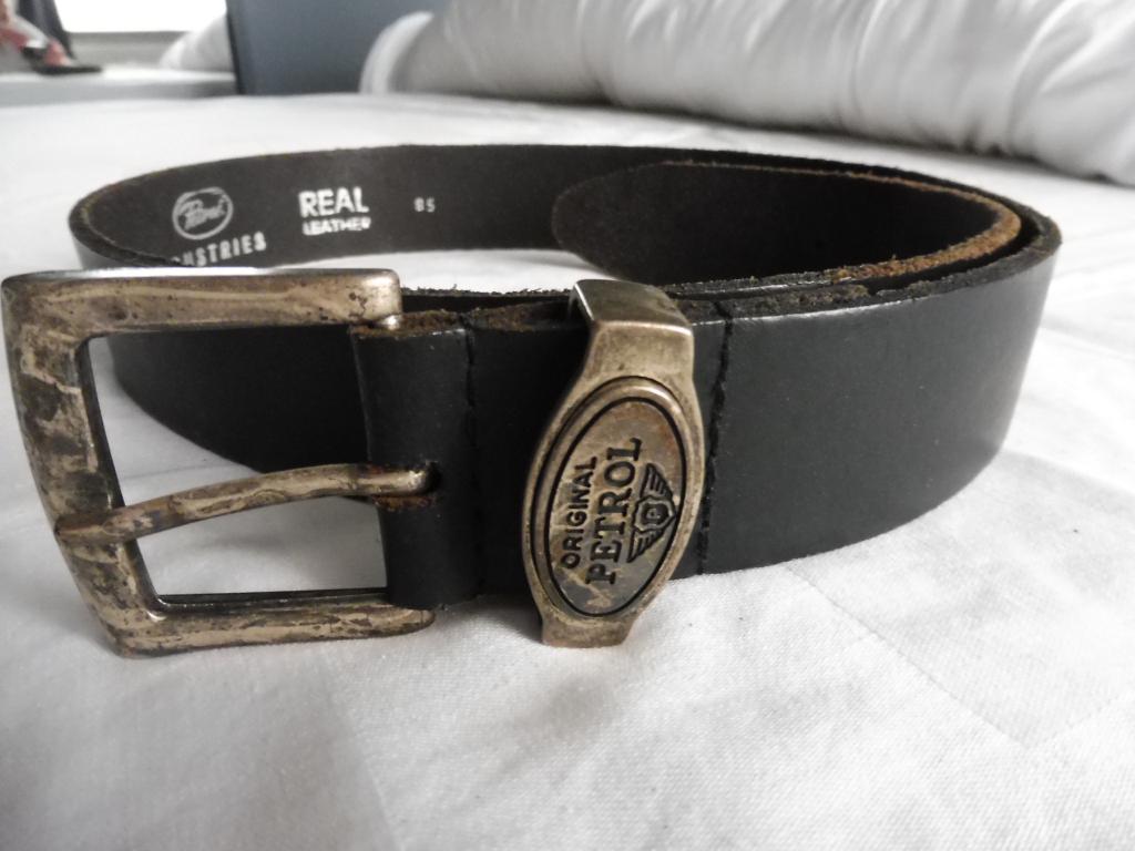 Mooie leren Petrol riem 85 cm, lengte leer is 100cm, Kleding | Heren, Riemen en Ceinturen, Ophalen of Verzenden, Nieuw, Zwart