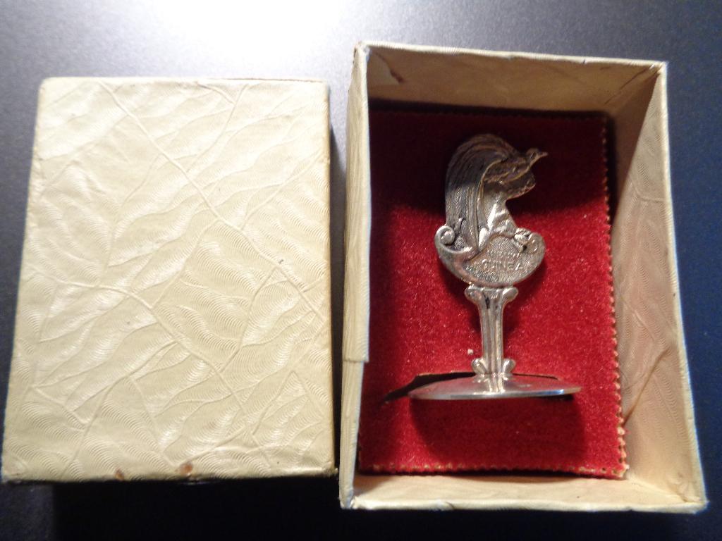 sigarette dover van zilver  paradijs vogel in org doos, Antiek en Kunst, Antiek | Goud en Zilver, Ophalen of Verzenden, Zilver
