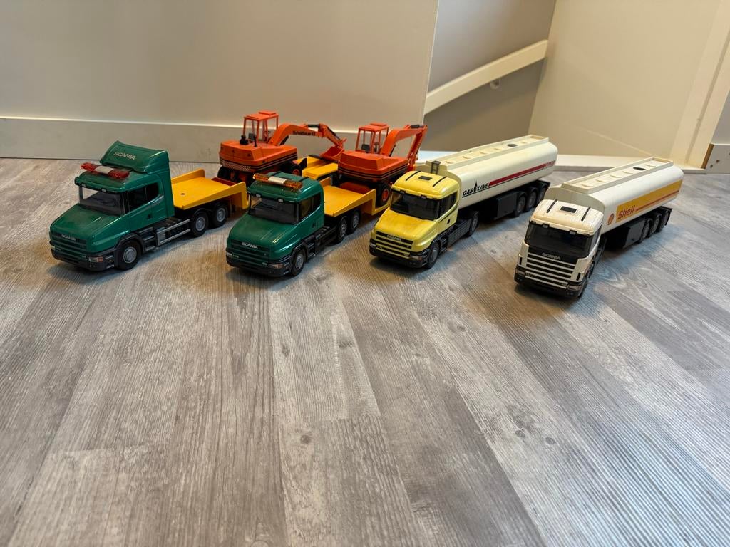 66 x EMEK 1:24 Scania Volvo MAN Truck DHL Danzas, Hobby en Vrije tijd, Ophalen, Gebruikt, Bus of Vrachtwagen, Overige merken
