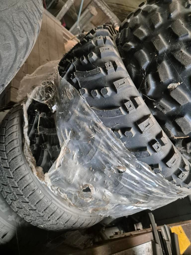 Nieuwe quad banden 22-7 r11, Fietsen en Brommers, Ophalen of Verzenden