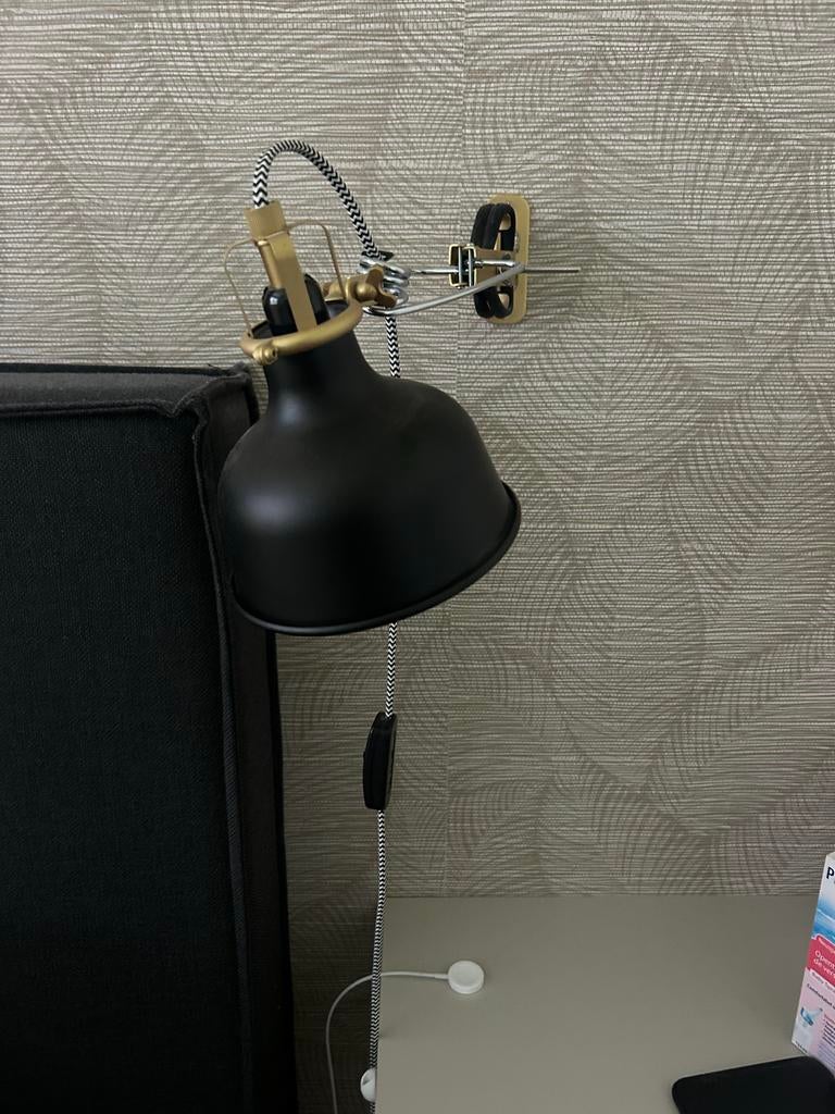 Twee IKEA Nachtlampjes, Huis en Inrichting, Lampen | Wandlampen, Ophalen, Gebruikt, Metaal
