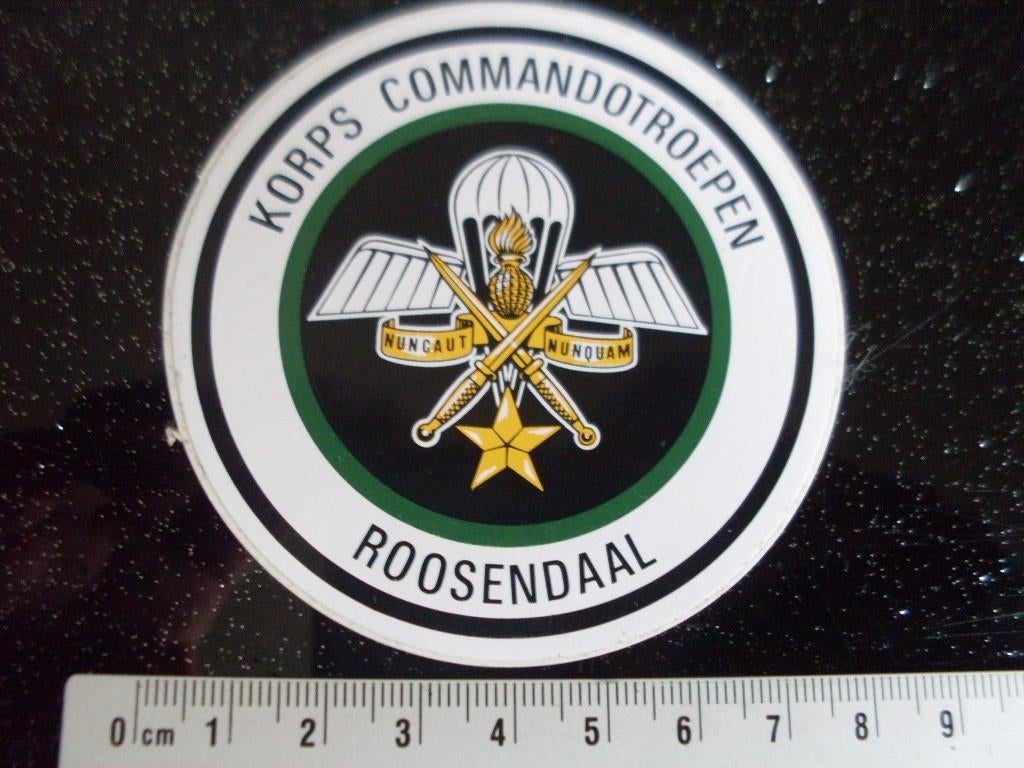 sticker korps commandotroepen roosendaal logo embleem leger, Verzenden, Zo goed als nieuw, Bedrijf of Vereniging