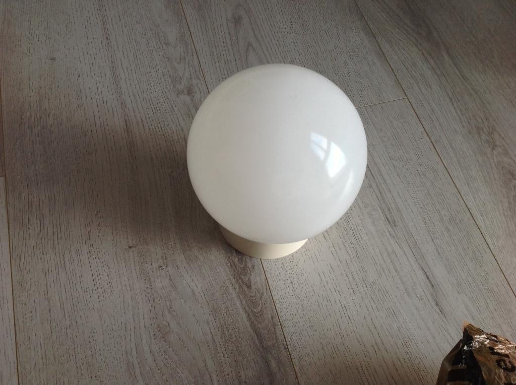 Partij 11 plafonnieres lichte kleur inclusief schroeven, Huis en Inrichting, Lampen | Plafondlampen, Gebruikt, Glas, Kunststof