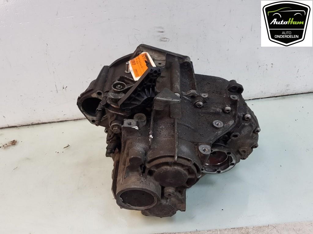 Versnellingsbak Schakel ABS Caddy III (2KA,2KH,2CA,2CH) 2010, Auto-onderdelen, Gebruikt, Volkswagen, Volkswagen AG, Kundenbetreuung@volkswagen.de
