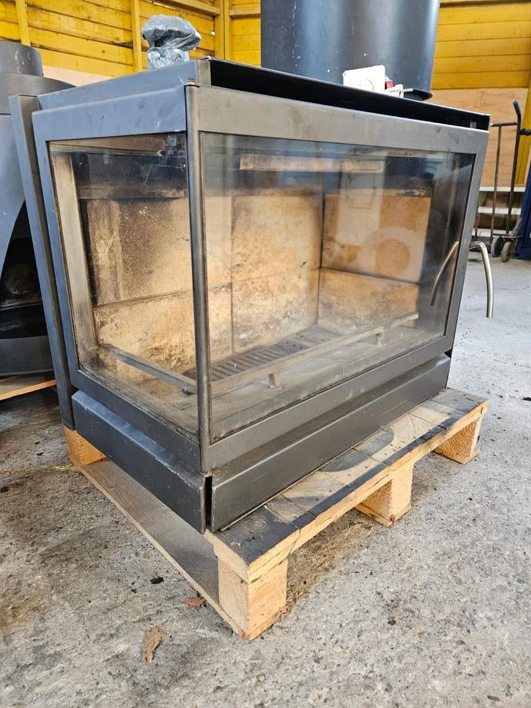 BODART & GONAY hoekhaard houtkachel inbouw VENTILATOR kachel, Houtkachel, Ophalen of Verzenden, Zo goed als nieuw, Inbouw