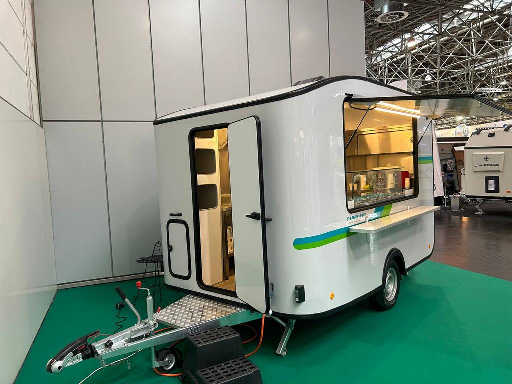 Carpento 350 Yummy foodtrailer nieuw op voorraad, Zakelijke goederen, Partijgoederen en Retail | Verkoopwagens, Ophalen