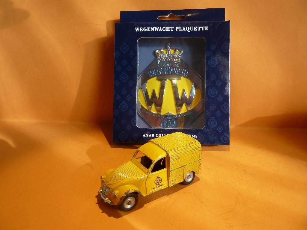 DINKY TOYS:  CITROËN ""WEGENWACHT""   + PLAQUETTE, Ophalen of Verzenden, Gebruikt, Auto, Dinky Toys