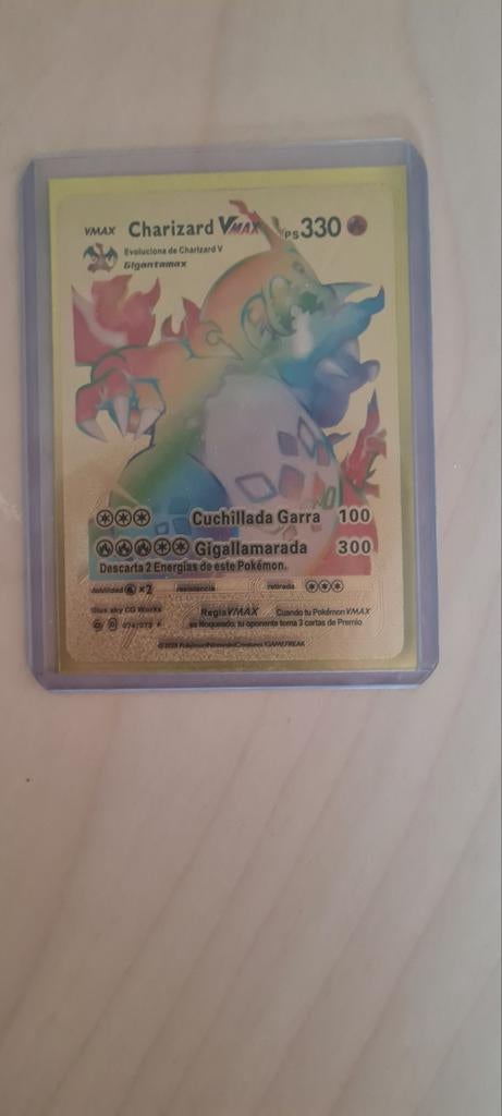 Charizard VMAX Gold - Goede Staat!, Ophalen of Verzenden, Zo goed als nieuw, Losse kaart, Foil