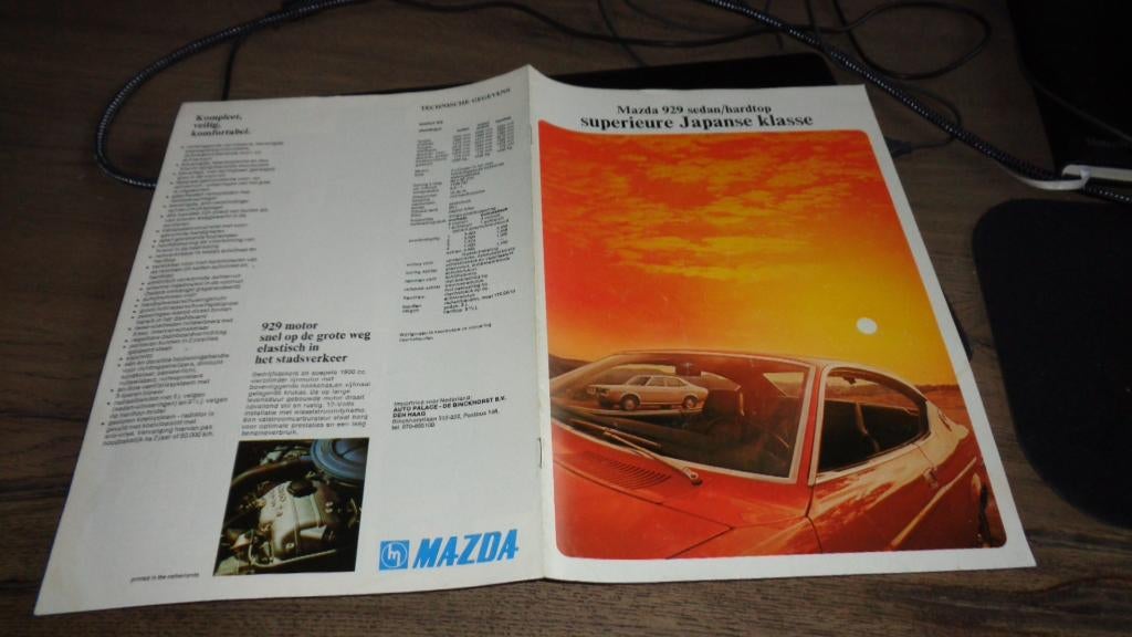Folder MAZDA 929 Sedan / Hardtop, Verzenden, Zo goed als nieuw, Mazda
