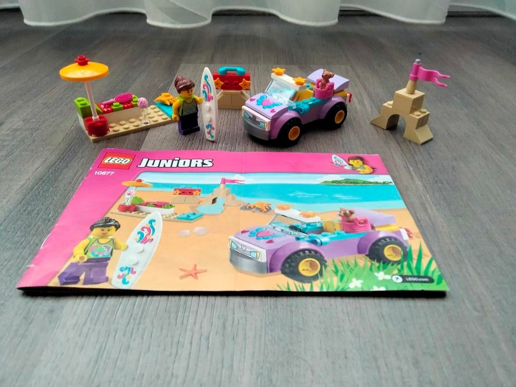 10677 Lego Juniors strandtochtje, Ophalen of Verzenden, Zo goed als nieuw, Complete set, Lego