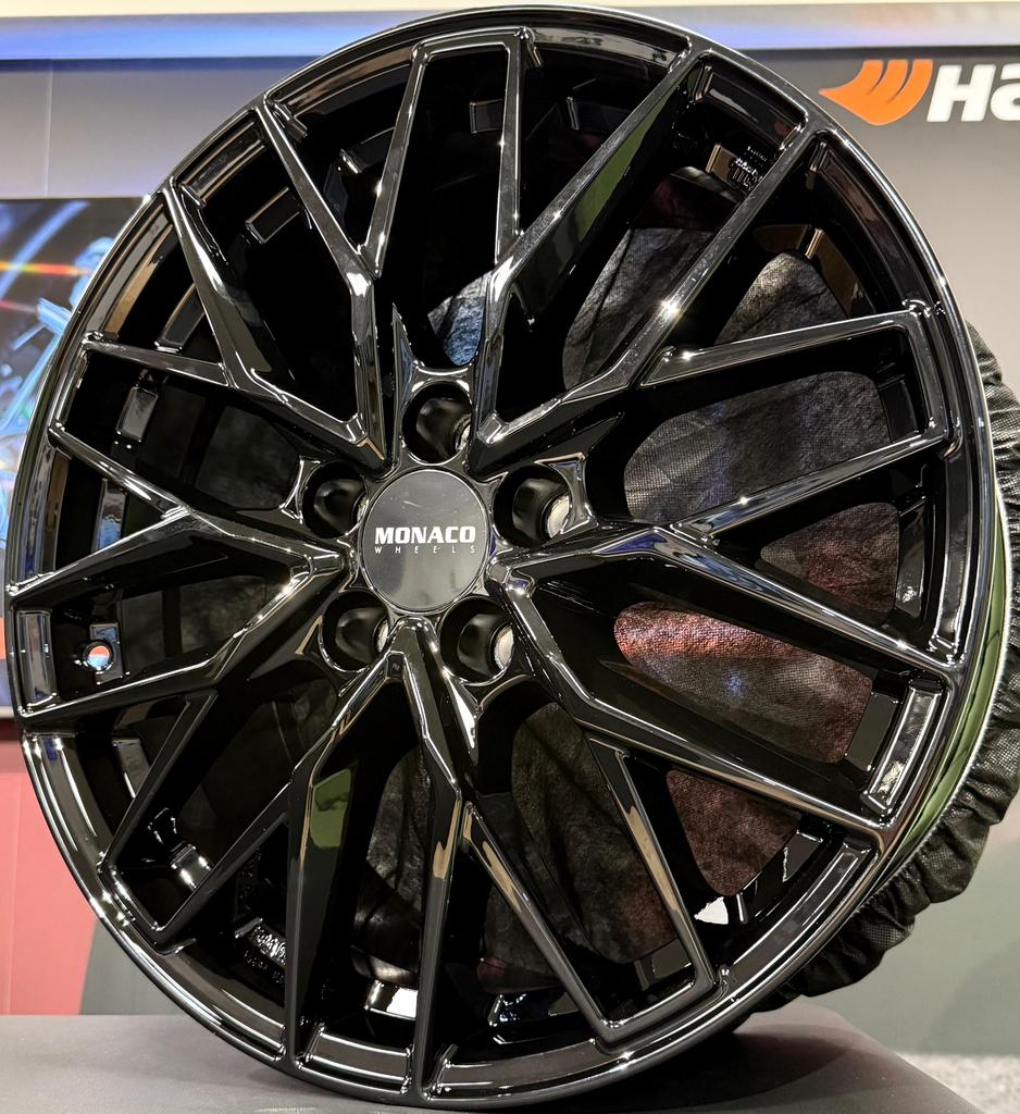 Nieuwe Zwarte velgen 5x108 18" Volvo V40 V60 FORD Focus Kuga, Ophalen, 18 inch, Velg(en), Info@bandenbunker.nl