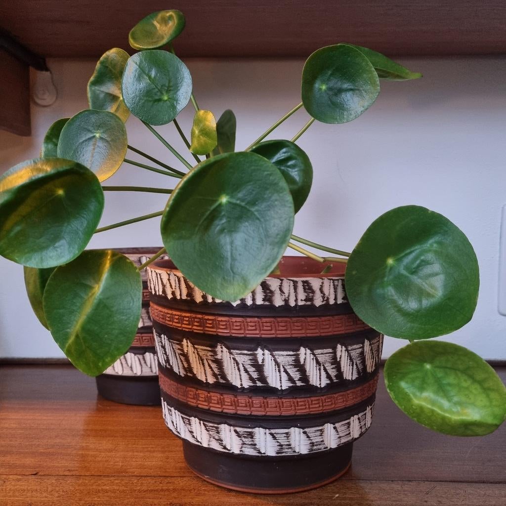 Set van 2 retro bloempotten, AKRU keramiek, 1960, Ophalen of Verzenden