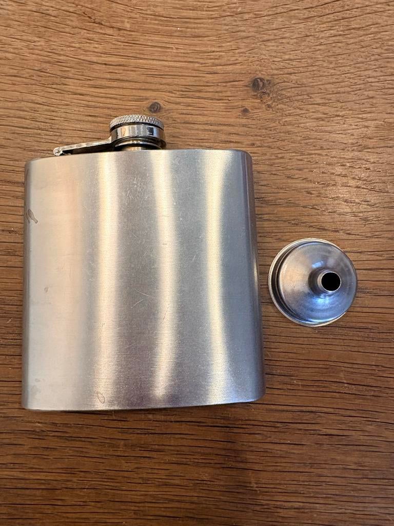 Zakflacon met trechtertje voor Whisky etc., Hobby en Vrije tijd, Ophalen of Verzenden, Gebruikt