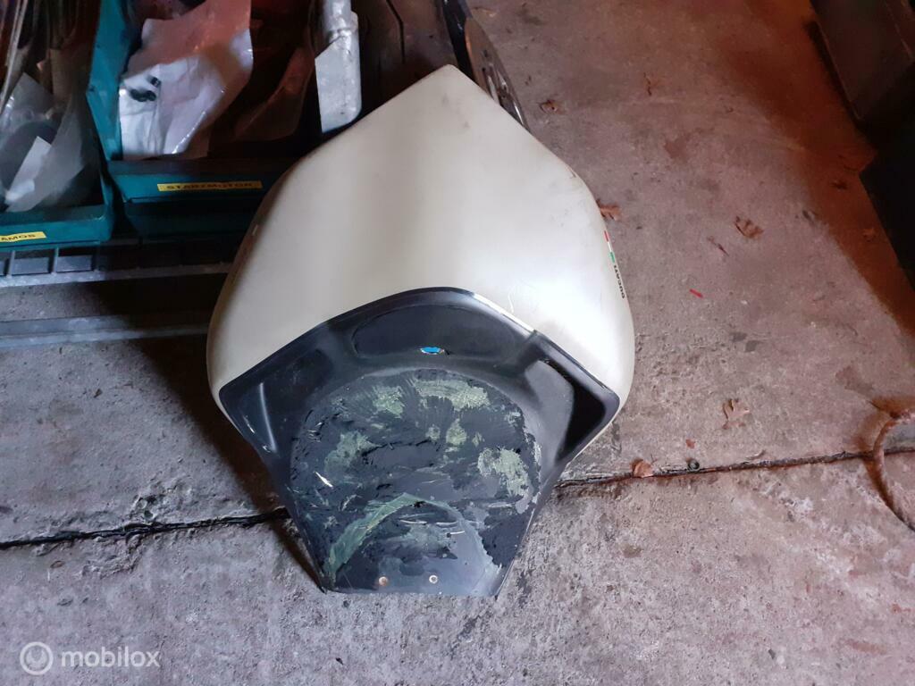 Achterkapje kontpaneel buddyseat zadel achterzit racer, Motoren, Onderdelen | Ducati, Gebruikt, Ophalen of Verzenden