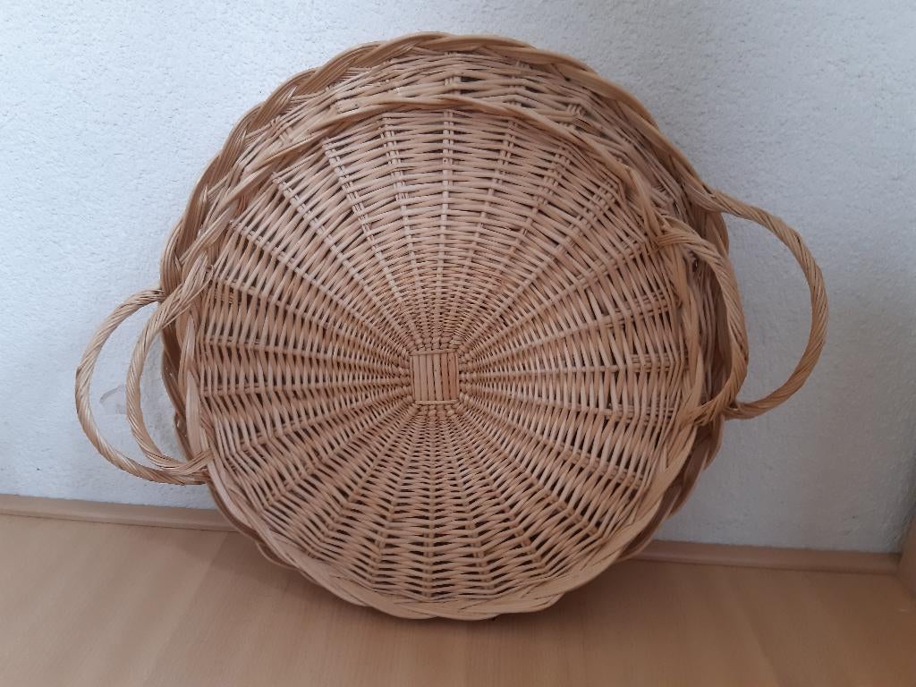 Rieten manden 2 stuks, Huis en Inrichting, Woonaccessoires | Schalen en Manden, Ophalen, Mand, Rond, Zo goed als nieuw