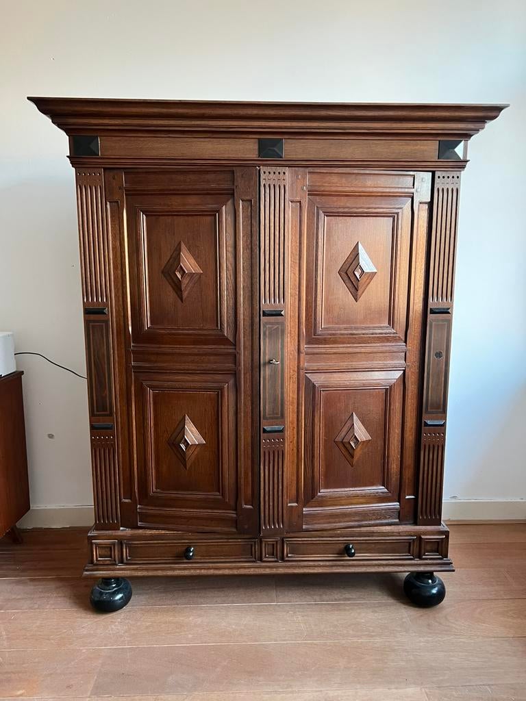 Kussenkast: mooie kledingkast (kan gedemonteerd), Ophalen