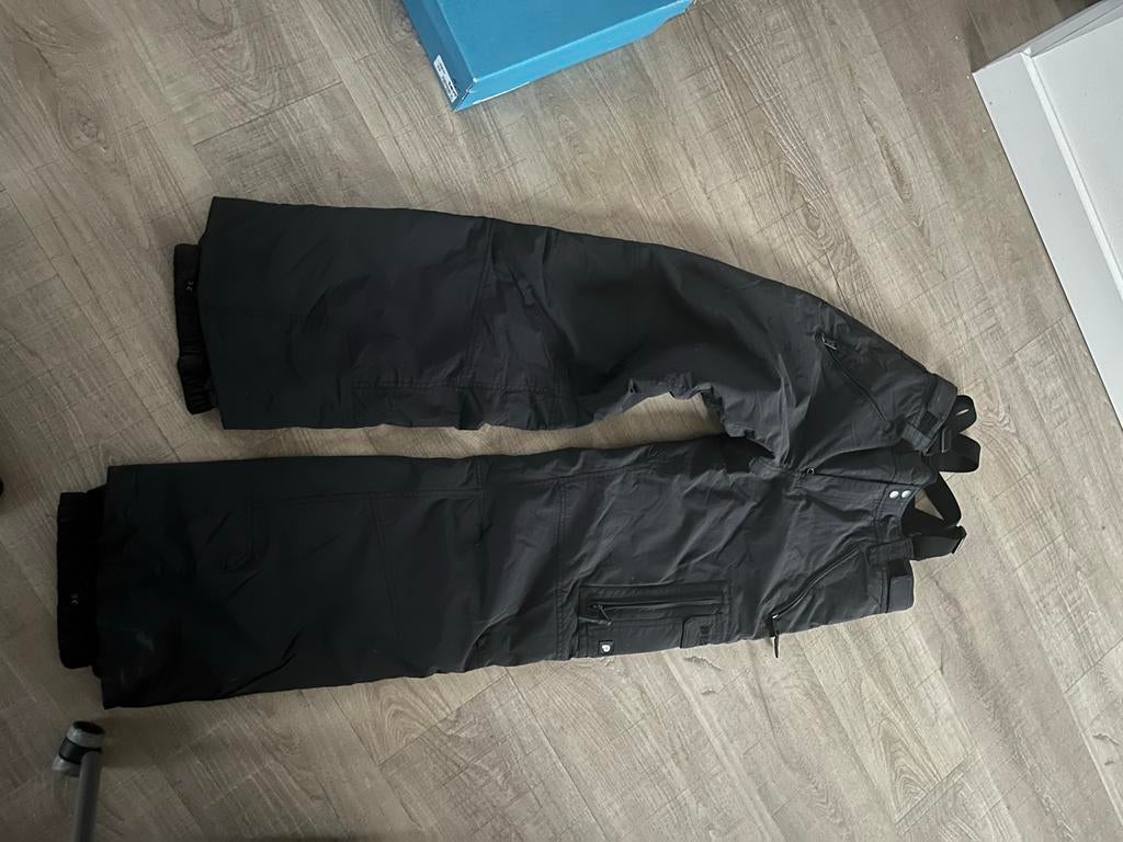 Protest Ski Broek Donkergrijs Maat 176, Sport en Fitness, Protest, 100 tot 140 cm, Ophalen of Verzenden, Zo goed als nieuw